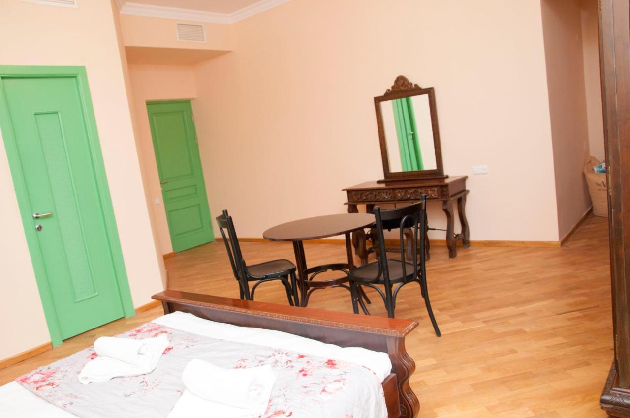 X Hotel يريفان المظهر الخارجي الصورة