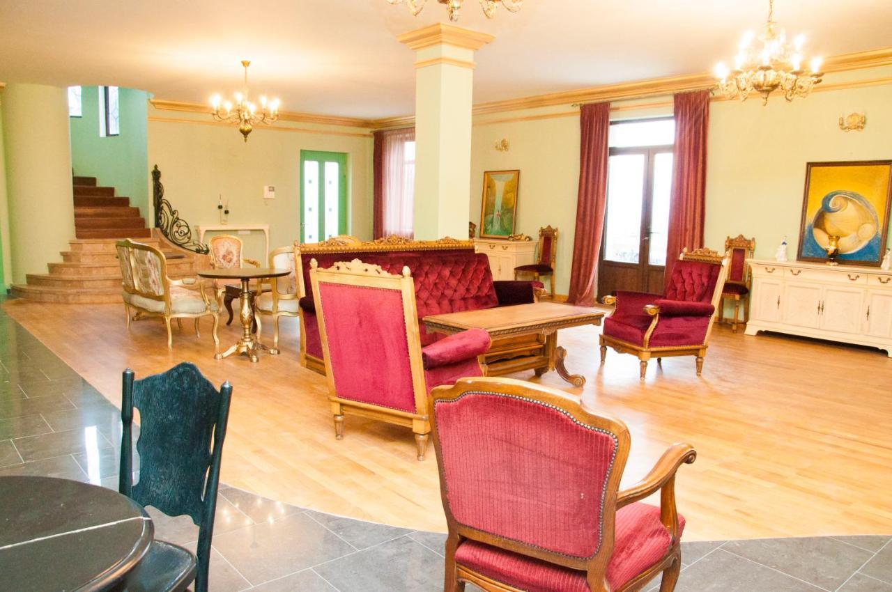 X Hotel يريفان المظهر الخارجي الصورة