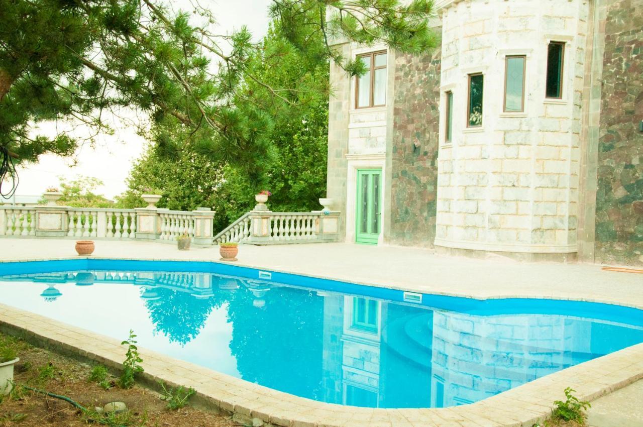 X Hotel يريفان المظهر الخارجي الصورة