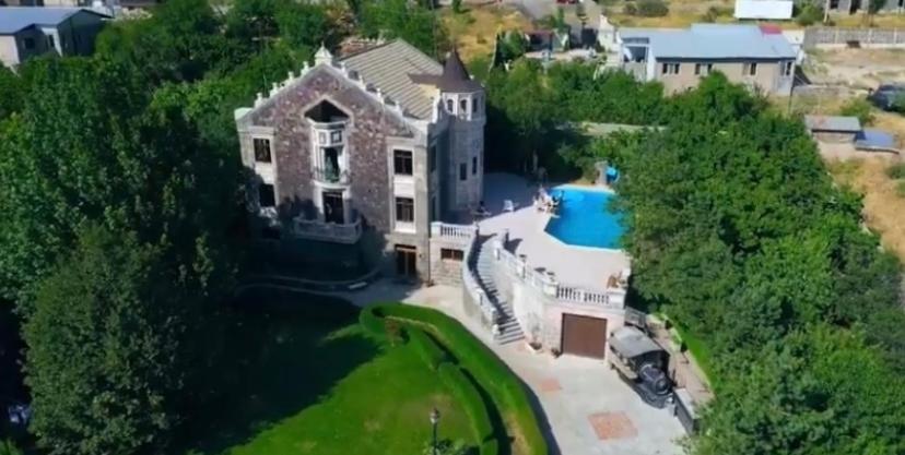 X Hotel يريفان المظهر الخارجي الصورة
