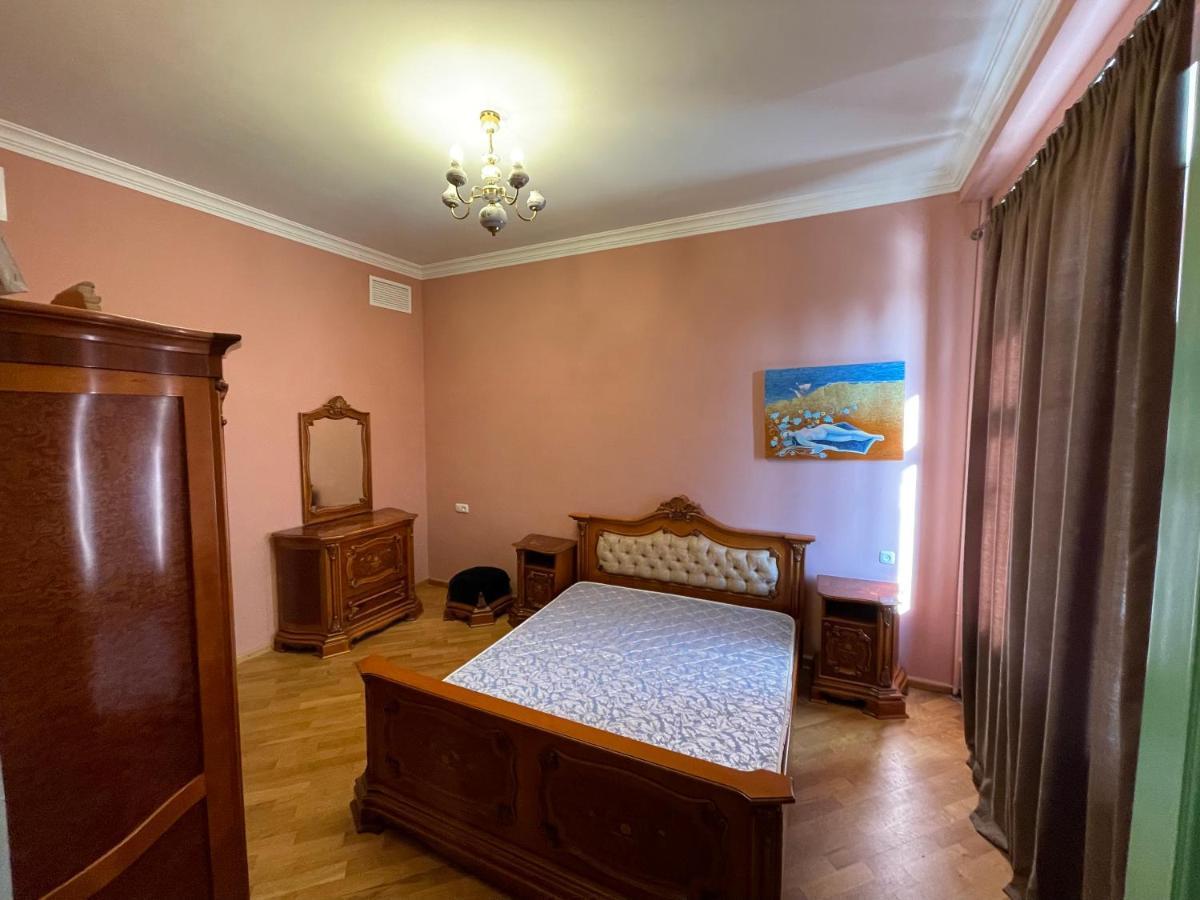 X Hotel يريفان المظهر الخارجي الصورة